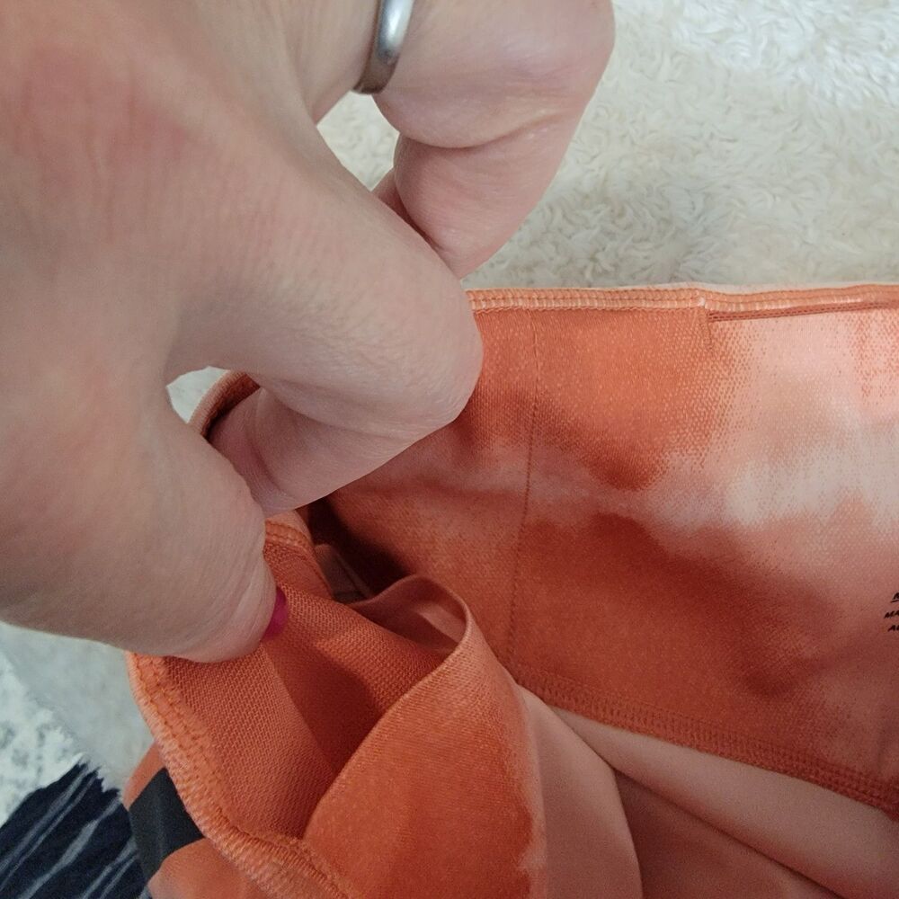 NWT‎ Nike One Luxe Tight Fit Mid Rise Bike Training Shorts 7" Orange  Ombre Sz M - Picture 13 of 14